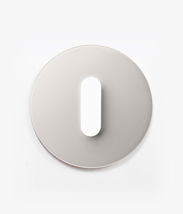 R.Classic White Metal
