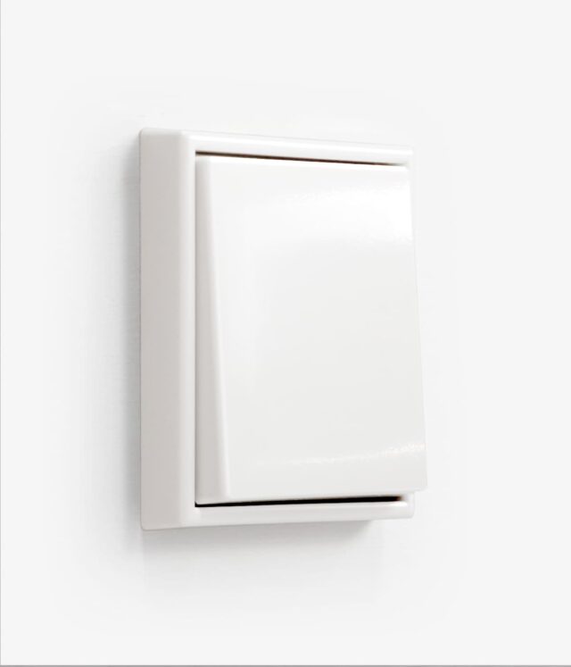 LS990 White single switch