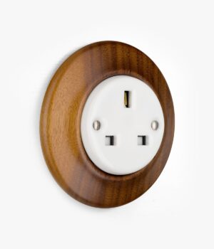 100-KPROOLIG-BS-NM-05-45 Katy Paty Roo American Walnut wooden plug socket