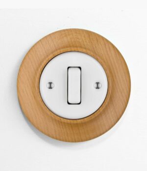 100-KPROOLIG-S-FA-00-00 Katy Paty Roo Lignum Beech wood light switch